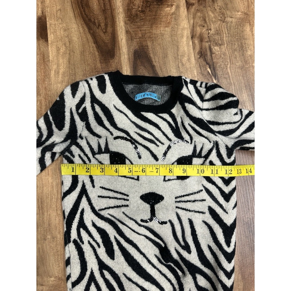 Alice Olivia Women Zebra Cat Intarsia Knit Sweater XS Black White - Picture 5 of 9